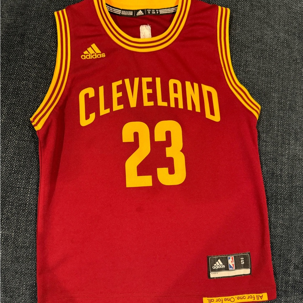 Cleveland Cavaliers LeBron James Boys Jersey